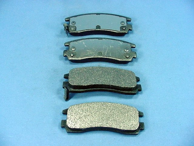 Bosch BP814 Rear Disc Brake Pads and Shoes Set