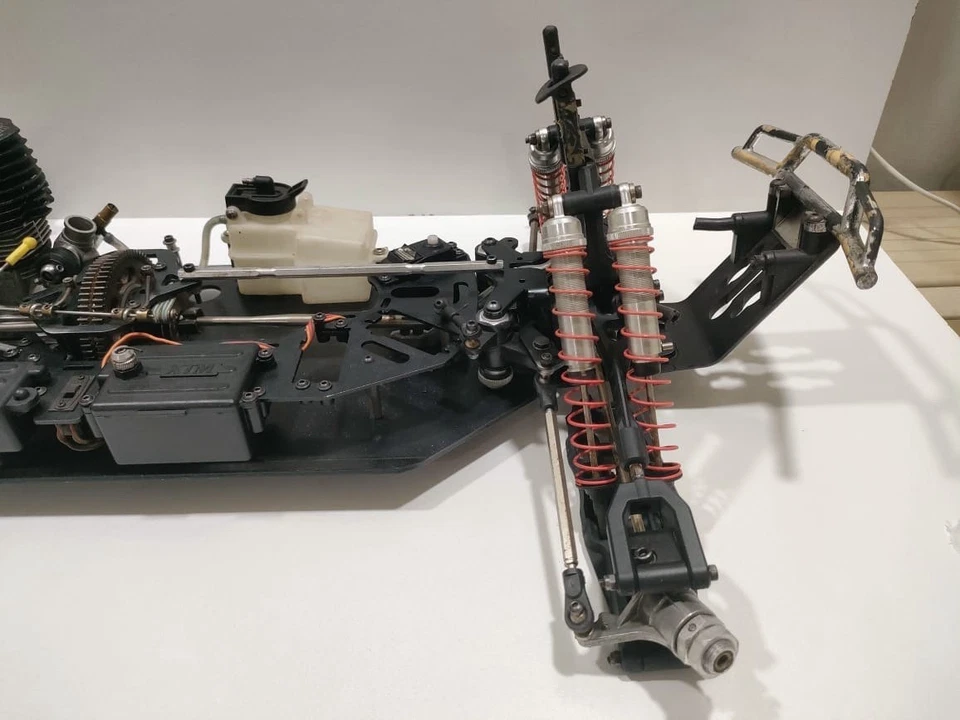 Vintage XTM Mammoth Nitro Truck For Repairs - Image 3 of 4