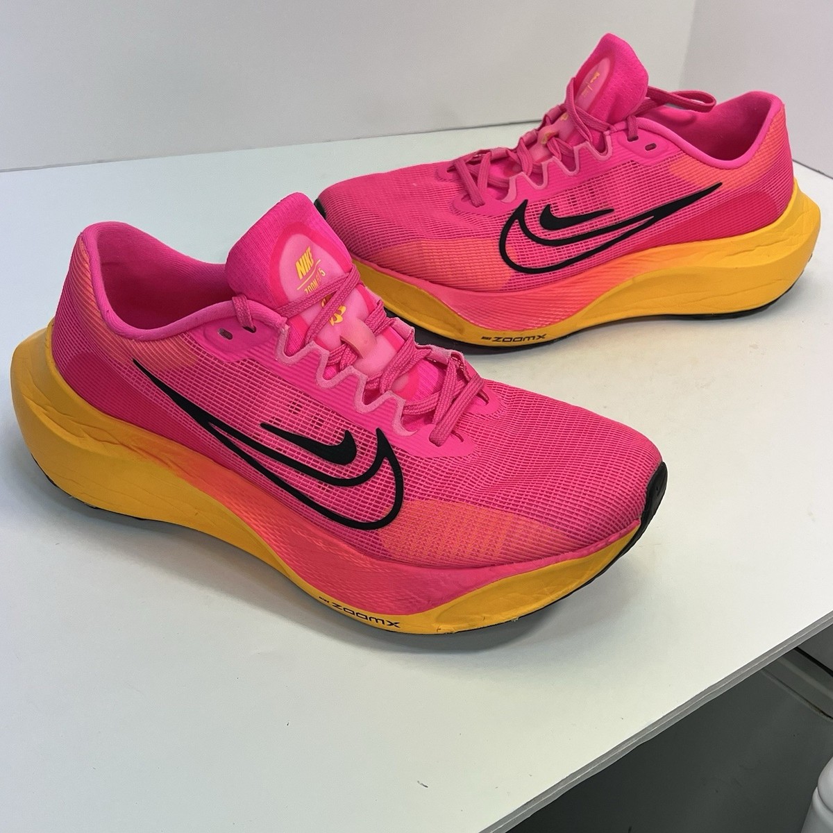 Nike Zoom Fly 5 Women's Size 10 US DM8974-601 Pink Running