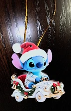 DISNEY STITCH DRIVING CHRISTMAS CAR ORNAMENT~TREE OR CAR~2D ACRYLIC FLAT