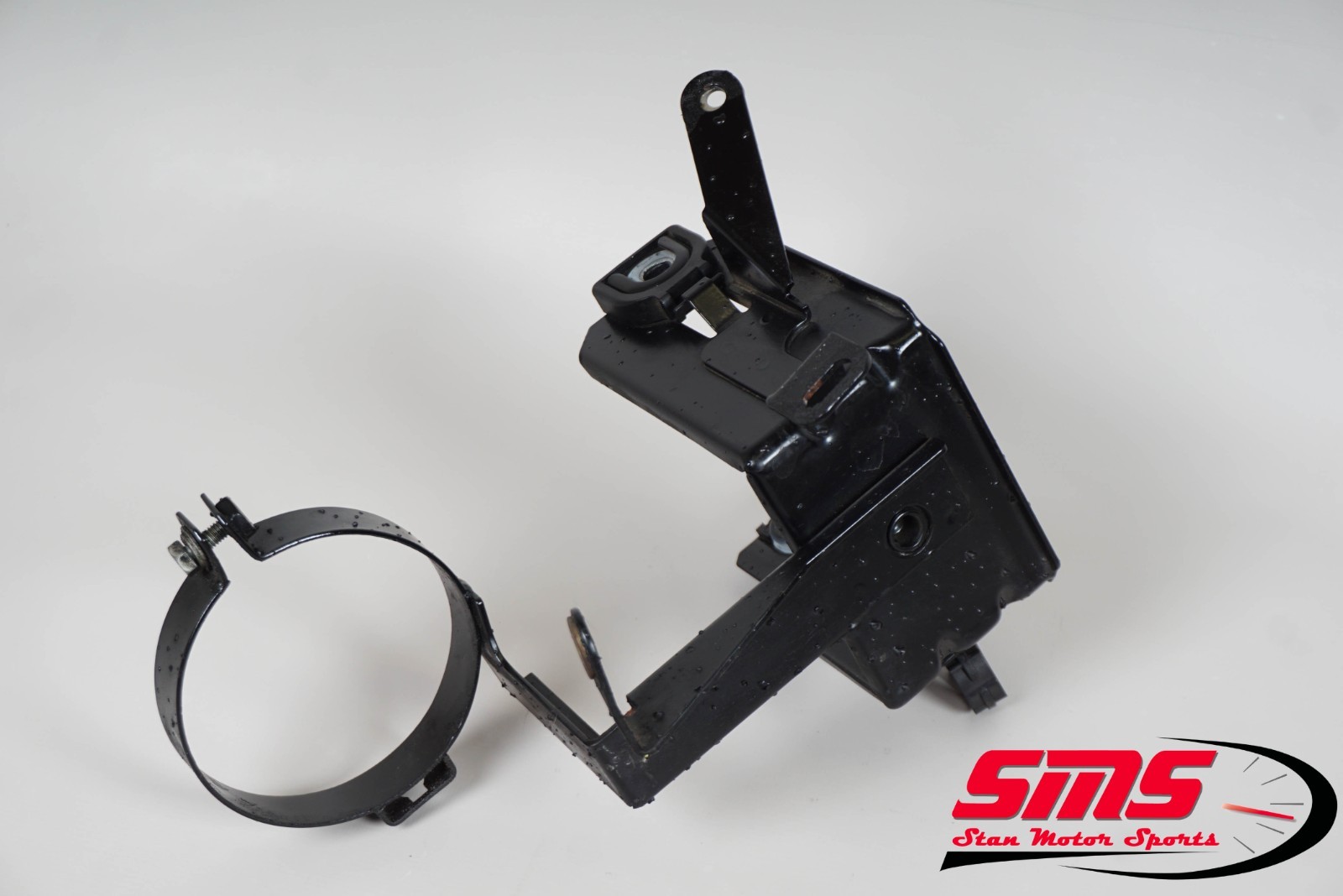 02-08 Maserati Spyder Coupe M138 4200 ABS Brake Pump Bracket OEM