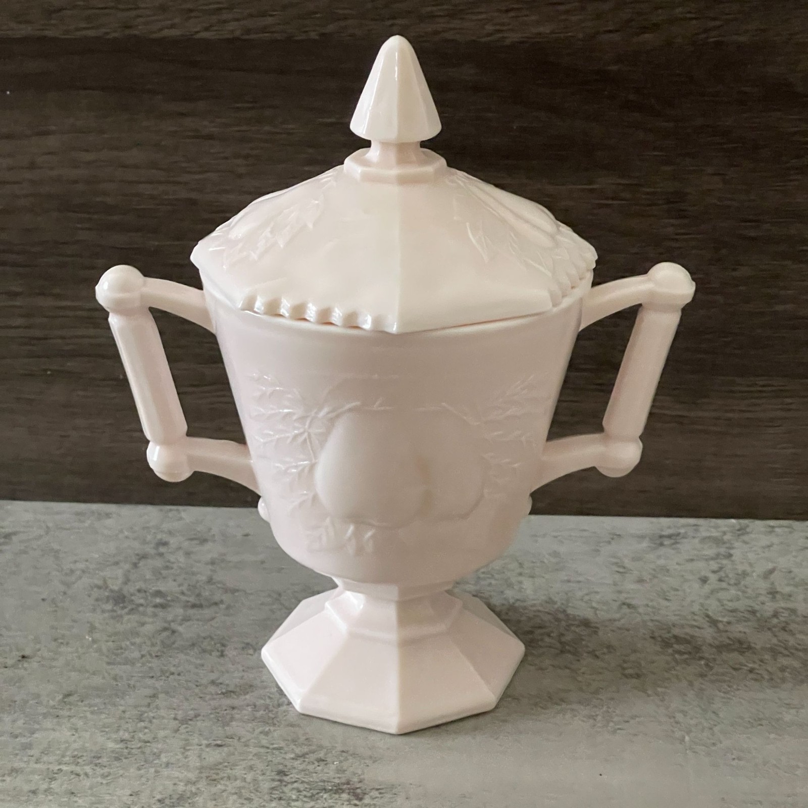 Vintage Jeannette Baltimore Pear Shell Pink Milk Glass Creamer Covered Sugar Set