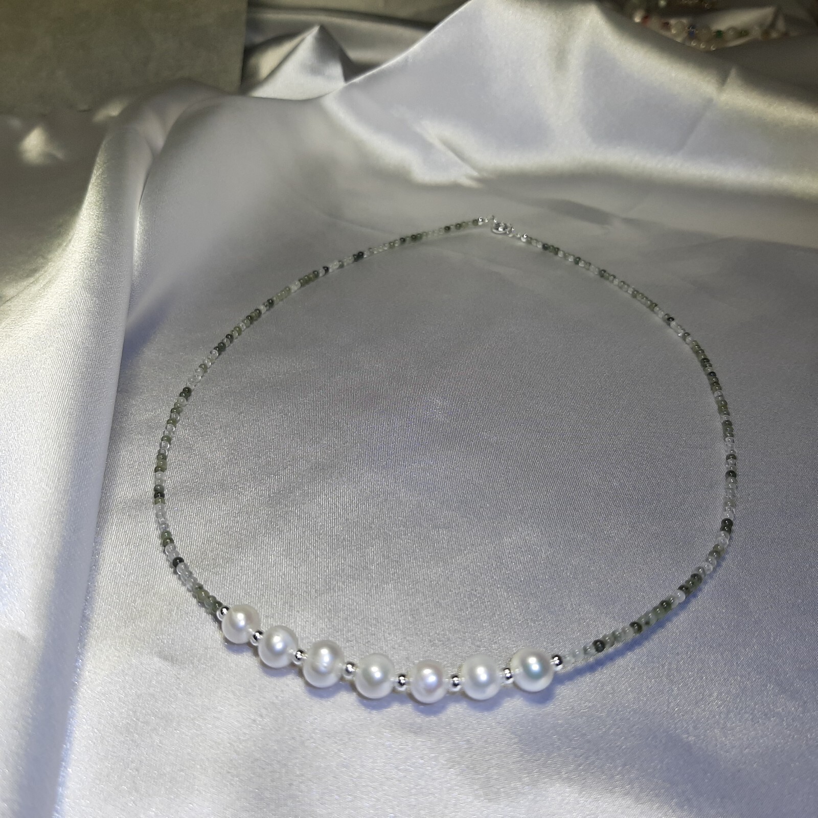 Choker en perles de culture et calcédoine naturelle plaqué or blanc pour femme