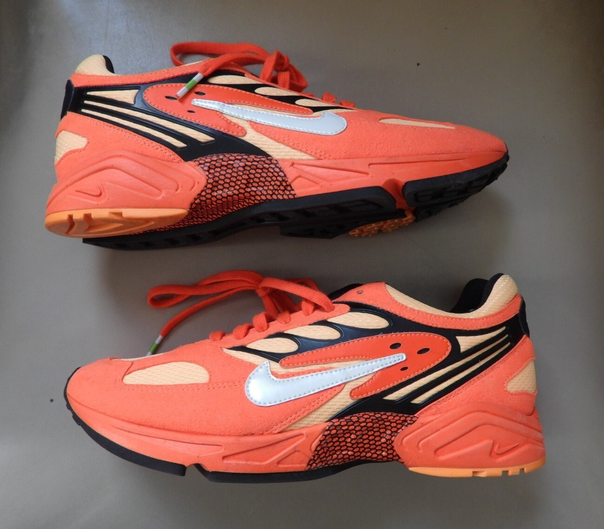 nike air ghost racer bright crimson