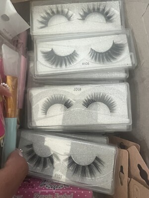 Full box of fake lashes from different styles