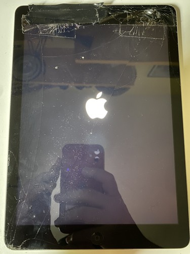 Apple iPad Air 16Gb - Colore Nero Solo WIFI - Vetro Rotto Touch Impazzito