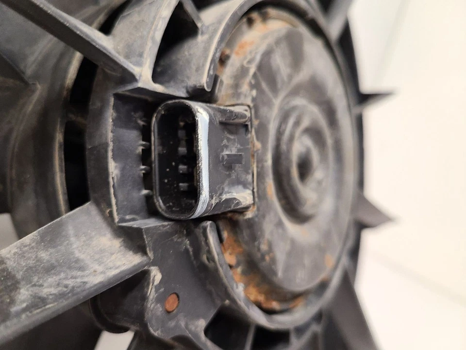 2000-2005 CADILLAC DEVILLE Radiator Fan Motor Fan Assembly 12494766 Foto 2 de 4