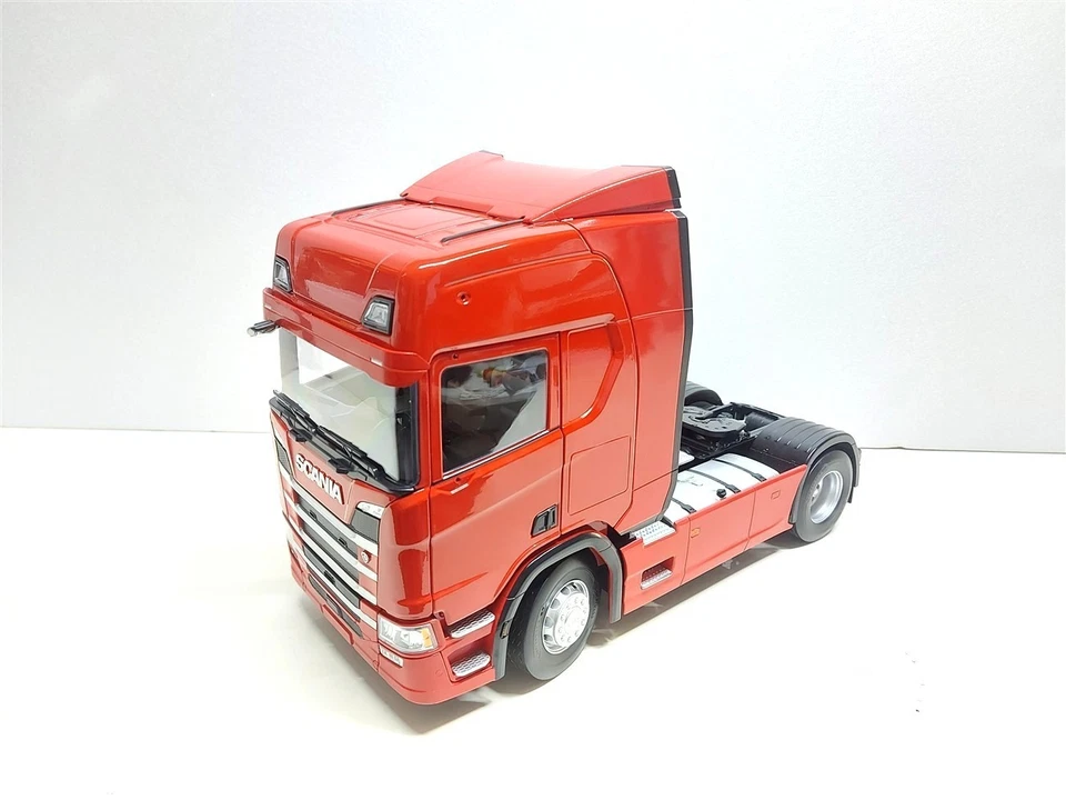 Camion Scania R500 Topline Rosso del 2019 - 1/18 Premium ClassiXXs IXO - Immagine 3 di 4