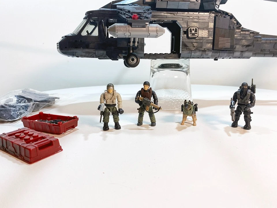 Call of Duty Mega Bloks  Ghost Tactical helicopter - Image 3 of 4