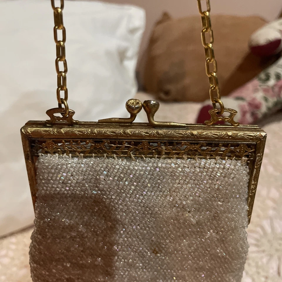Cartera de metal de latón de malla con solapa vintage - Bolso de noche - Bloqueo de cuentas con flecos Foto 3 de 4