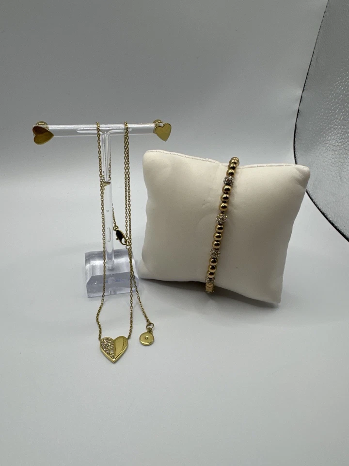 Conjunto de pendientes collar bolo con pavé corazón tono dorado Michael Kors Foto 2 de 4