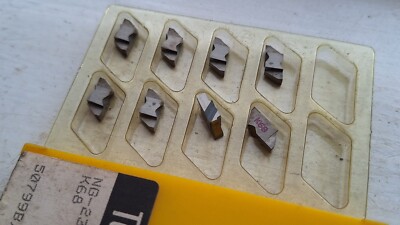 8 Kennametal Top Kerb Hartmetall Nuteinsätze NG230R K68 ( NG2 30R 3,0mm 3,0