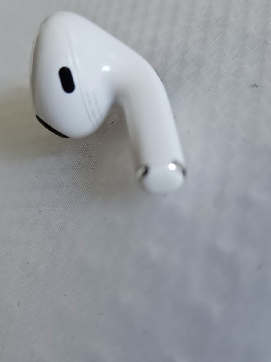 Apple Airpod Pros - 1st Generation Pods A2084. Full Set Apple Airpod Pros - 1st Generation Pods A2084. Full Set