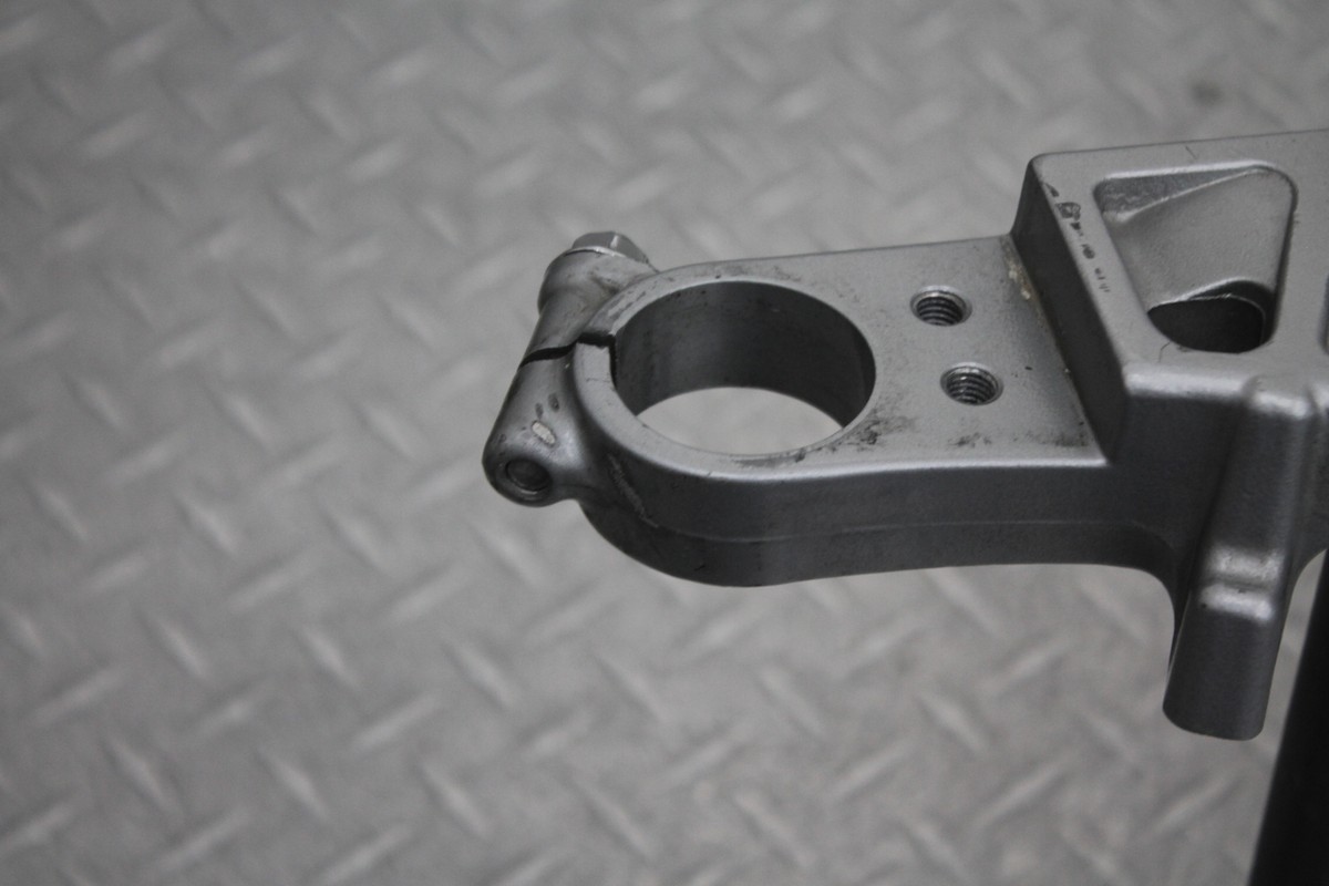 1986 KAWASAKI NINJA 600R ZX600A FRONT FORKS LOWER UPPER TRIPLE