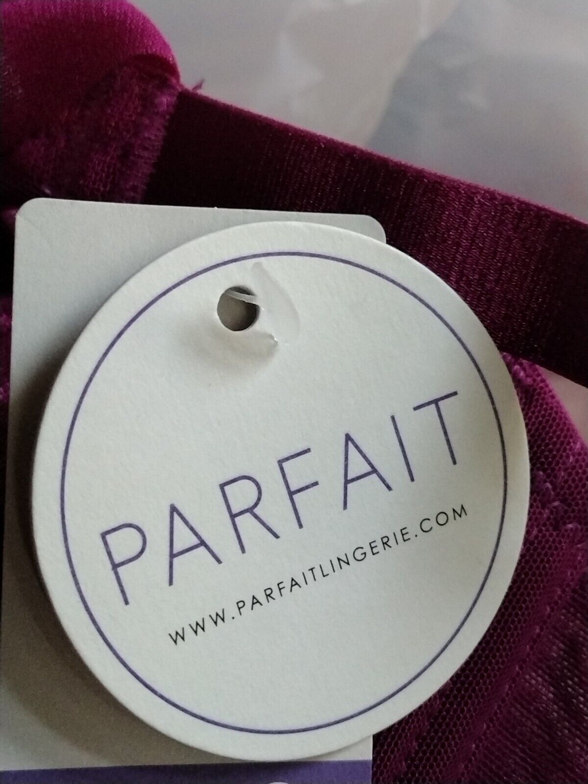PARFAIT 30-H SHEA PLUNGE UNLINED 3PART CUP SIDE & BACK EXTRA SUPPORT UW