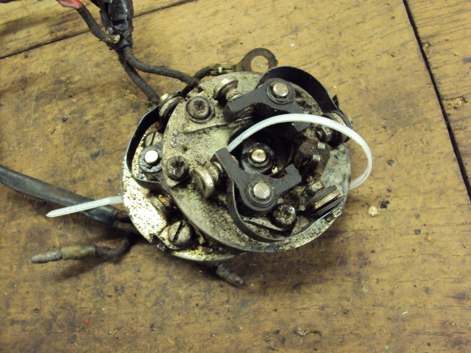 KAWASAKI Z250 Z 250 MOTORBIKE MOTORCYCLE STATOR POINTS MOUNTING PLATE