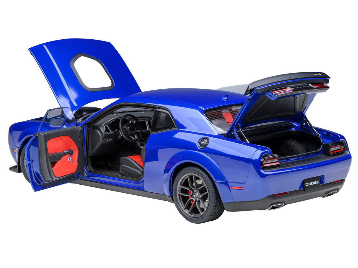 Autoart 2022 Dodge Challenger R/T Scat Pack Widebody Indigo