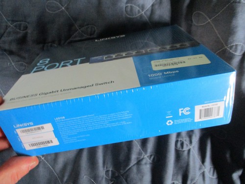 Linksys LGS108 8-Port Business Gigabit Unmanaged Switch 1000Mbps NEW! - Picture 8 of 11