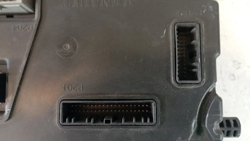 8201077405B Caja Reles/Fusibles para RENAULT KANGOO II (F/KW0) * 1121170 - Imagen 6 de 6