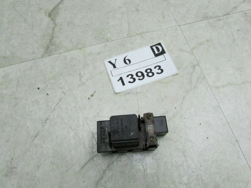 Mercedes-Benz ML320 1998-2005 caja de fusibles relé enchufe conector puerto OEM 163545332 Foto 4 de 4