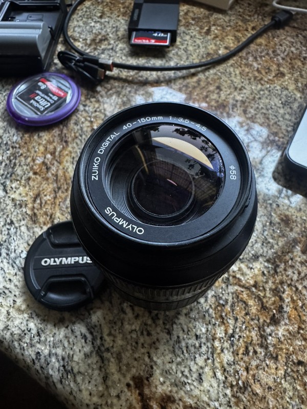 Olympus 4/3 40-150mm f/3.5-4.5 Telephoto Zoom Digital Camera Lens