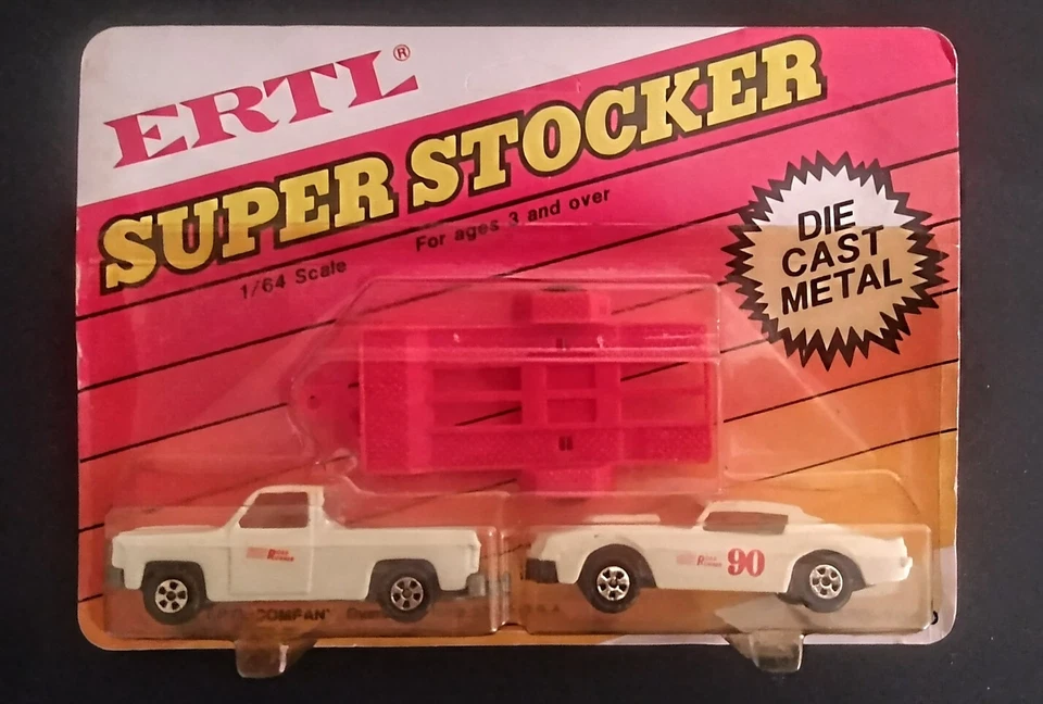 Juegos de carreras Ertl Hardees Road Runner de colección raros Foto 2 de 4