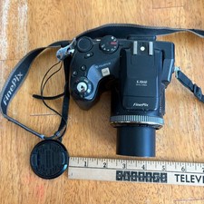 Fujifilm FinePix S7000 Digital Camera 19X Zoom CF XD Cards For Parts Repair