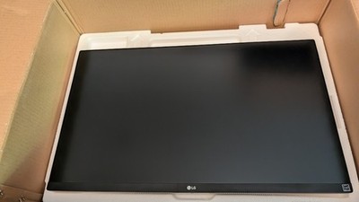 LG 27 IPS 4K UHD VESA HDR400 Monitor with USB Type-C (27UP850N-W)