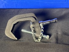 Matthews Studio Light Hanger Pipe Clamp 429762 with pin and safety chain