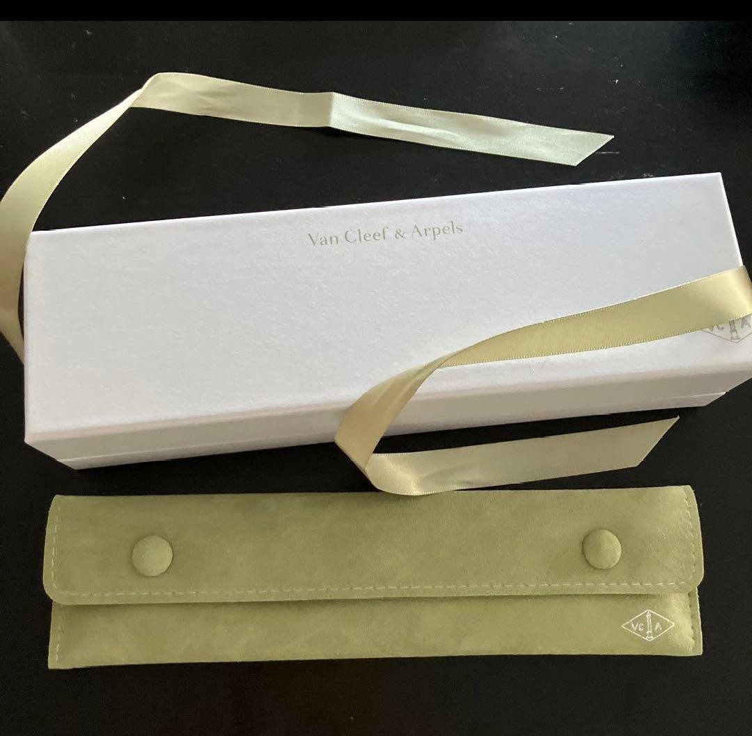 Van Cleef Arpels Bracelet Case Empty Box Travel Pouch with Button Ribbon mzmr A
