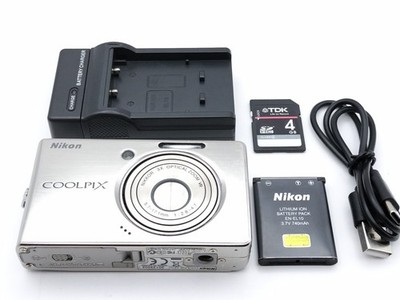 Nikon COOLPIX S510 Silver 8.1 MP 3x Zoom Compact Digital Camera w