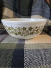 Pyrex Vintage Spring Blossom (Crazy Daisy) Mixing Bowl 4qt Style 404