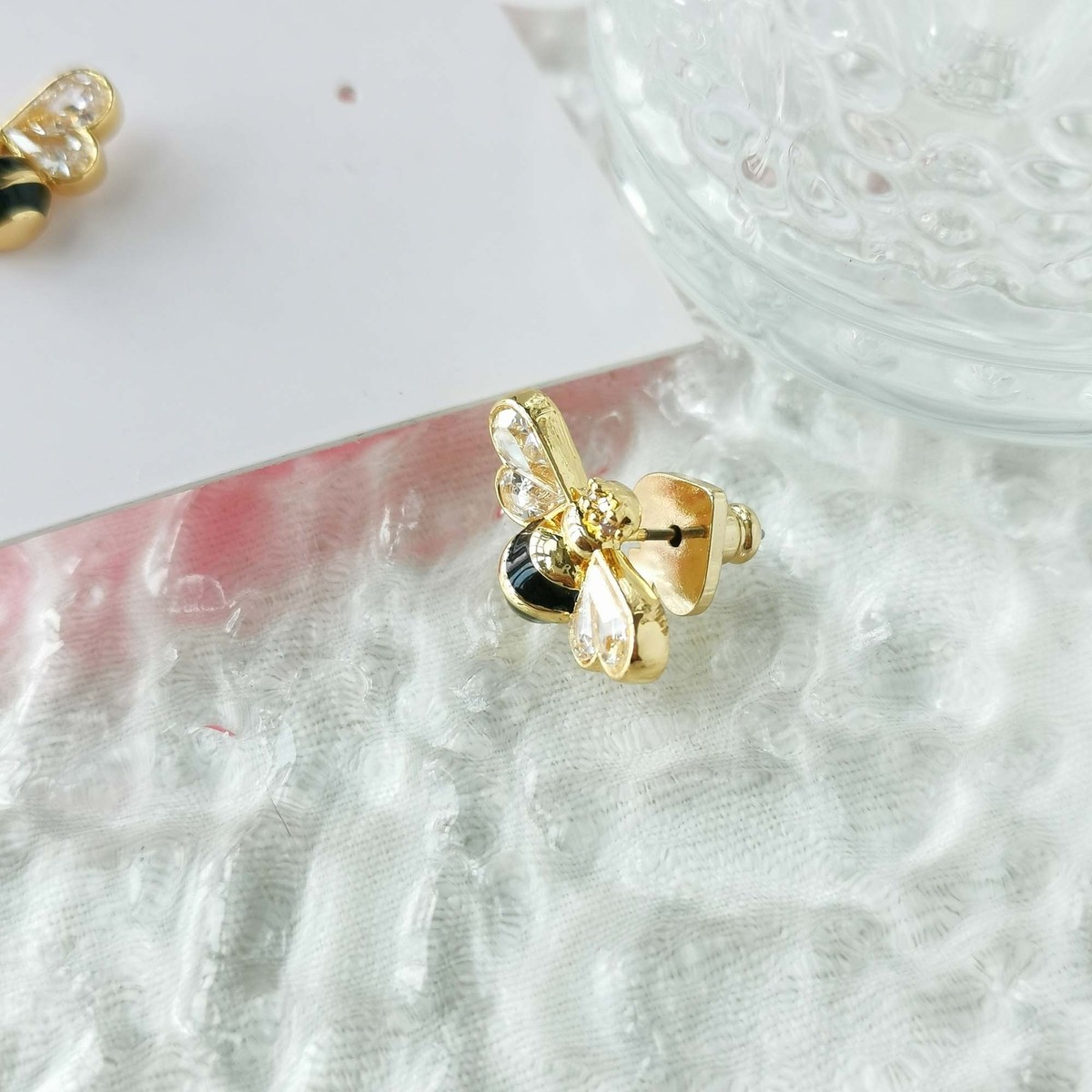 ケイトスペード Gold-Tone Cubic Zirconia Bee Stud Earrings