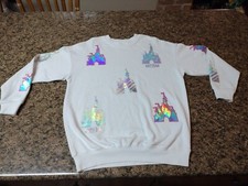 WALT DISNEY WORLD CINDERELLA CASTLE PULLOVER SWEATSHIRT RARE SIZE S. 42" CHEST