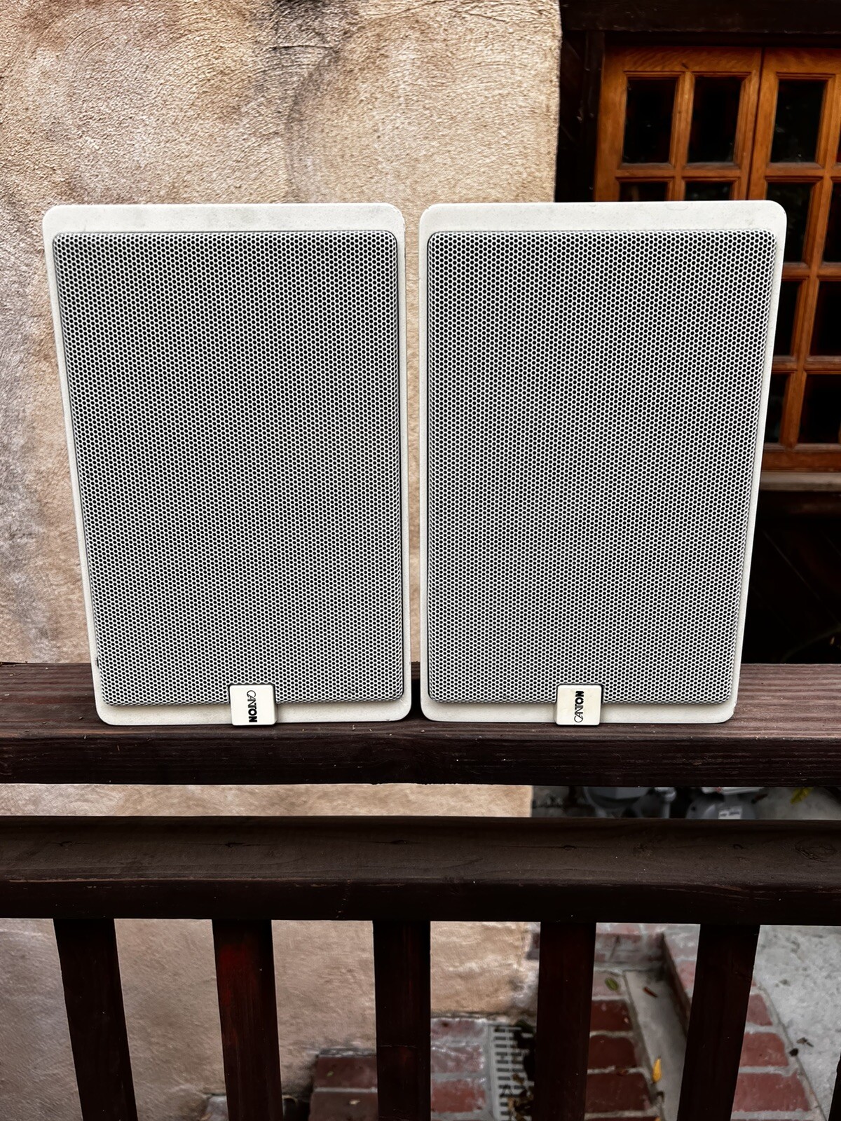 Canton GL 300 F Satellite Speaker Pair White  Sound Excellent German Quality