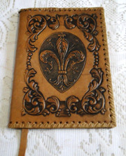 Liseuse couvre livre en cuir