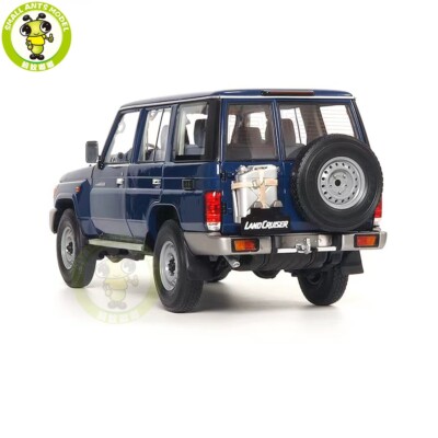 TOYOTA Land Cruiser LC76 1/18 スケールモデル s-l400.jpg