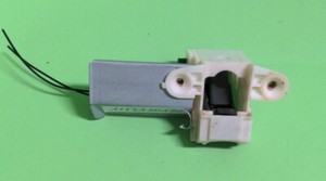 Electrolux GHE623DA2 Türklinke Türschloss Riegel & Mikroschalter 1113150120