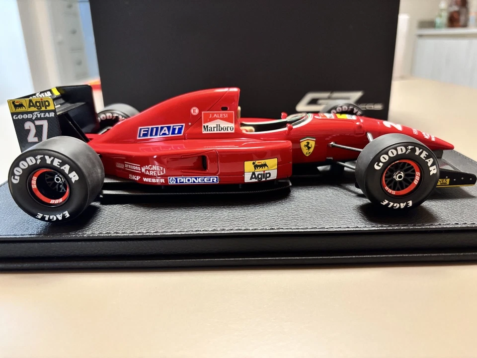 GP Replicas 1/18 Ferrari F92A - Jean Alesi GP20A - Immagine 2 di 4