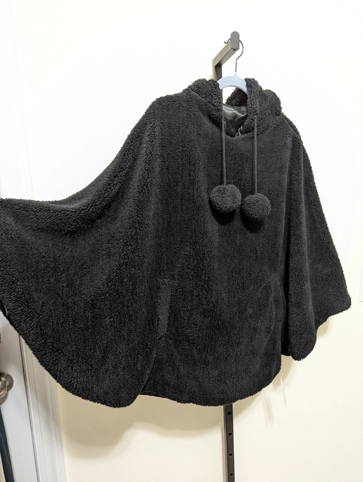 Renshun Accessories Black Sherpa Poncho Top Pom Hood Cozy One Size Pocket