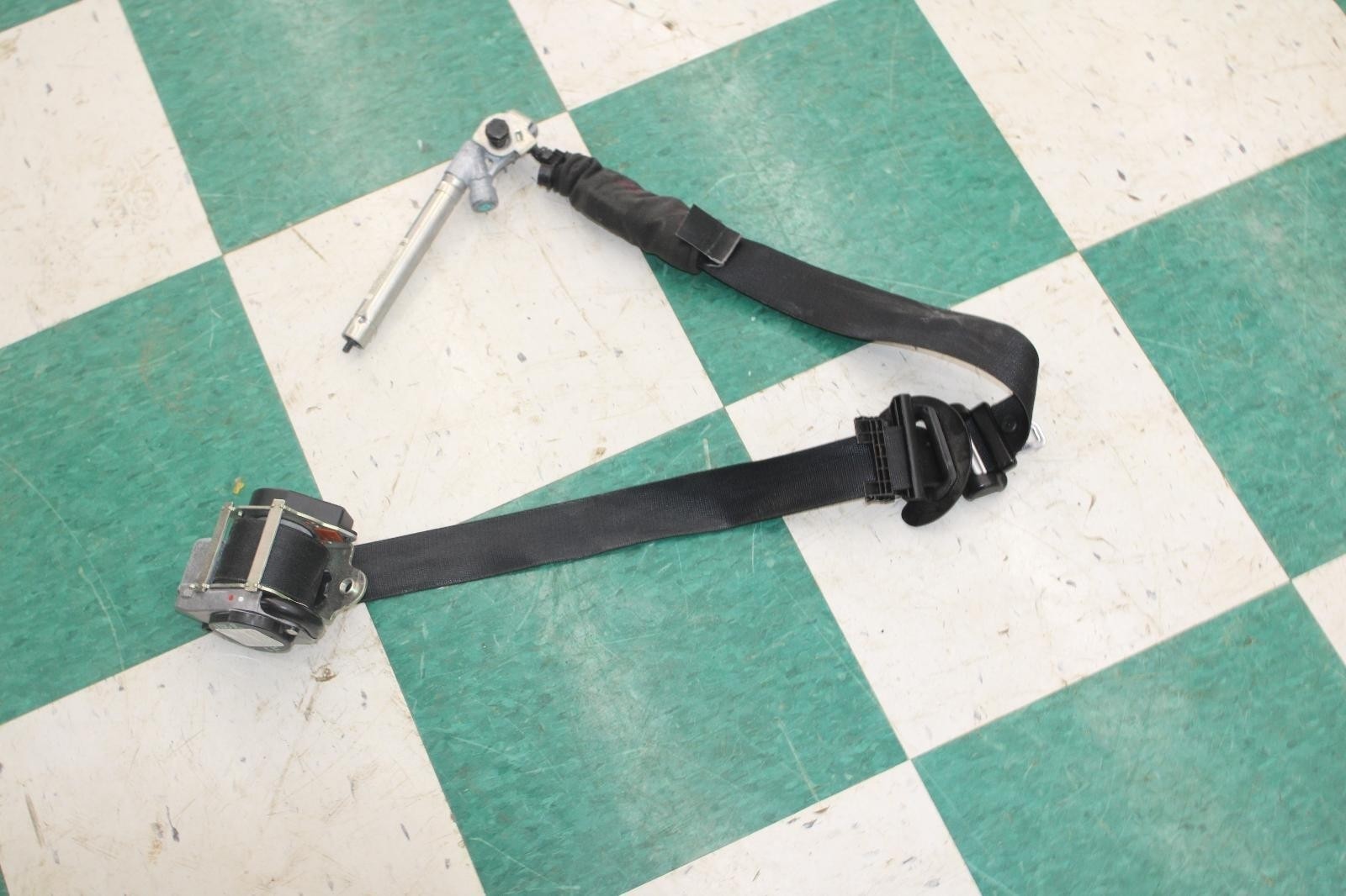 14-22 MASERATI GHIBLI Black Front Driver Left LH LF Side Seat Belt Retractor OEM