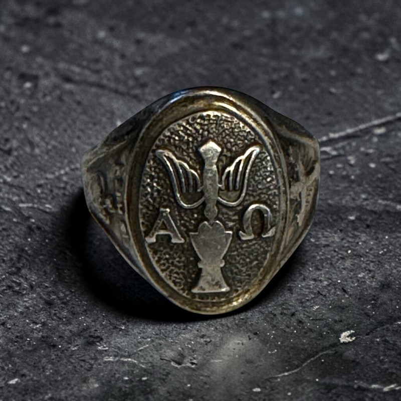 ****Estate Find Unique WW2 Vintage Creed Sterling Silver Episcopal Signet Ring ￼