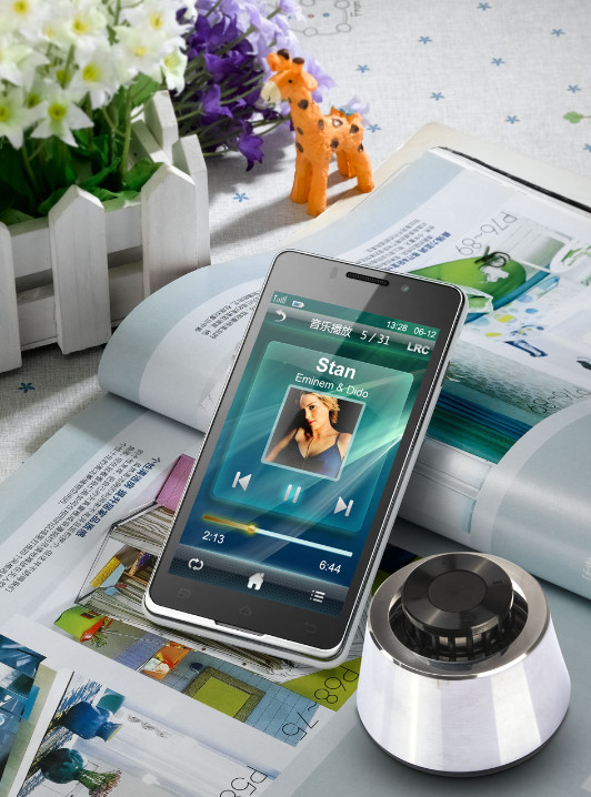 Mini enceinte Bluetooth design spatial argenté - Modèle Astro Sound