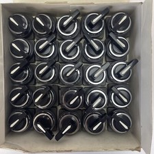 IDEC ASN 2L00 B SELECTOR SWITCH (LOT OF 25)