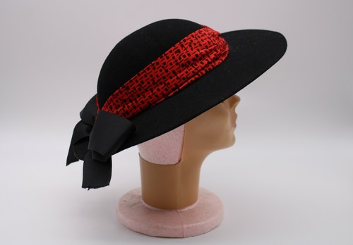 Vintage Women's Hat - Black with Red Silk Sash - Black Geometrical Design - Picture 3 of 8