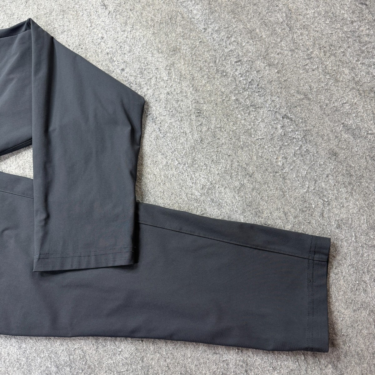 Lululemon Commission Pants Men 34 x 28 Black Slim Warpstreme 