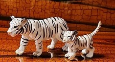 Schleich WHITE TIGRESS CUB Tiger Wildlife Figures 2003 Retired 14352 14353