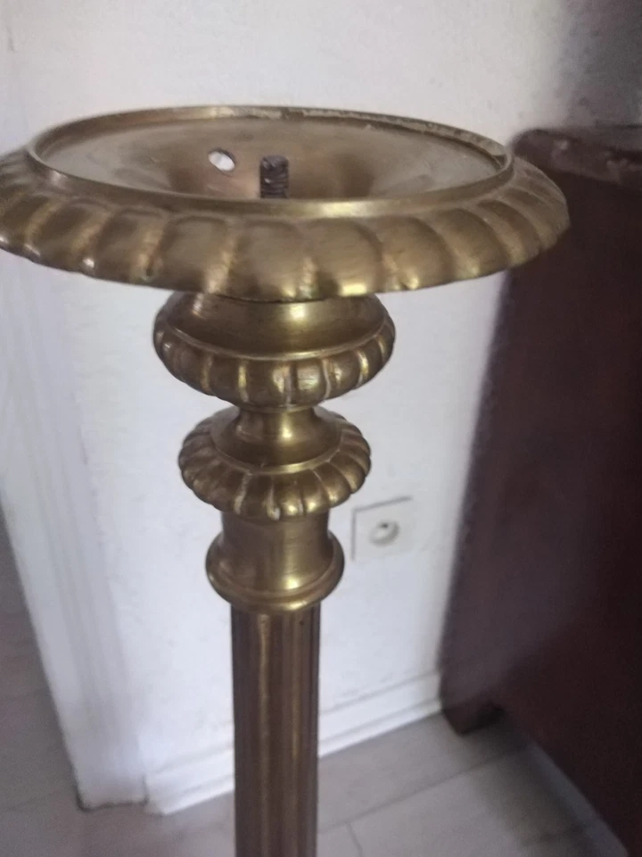 ANCIEN GRAND PIQUE CIERGE EN LAITON EPOQUE 19EME - Photo 3/3