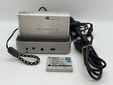 Fujifilm FinePix Z2 5.1MP 3x Zoom Compact Digital Camera Silver From Japan /Exc 