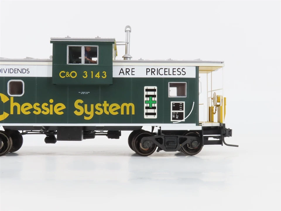 O Scale 2-Rail Atlas 7620 C&O Chessie System EV Caboose #3443 - Image 3 of 4